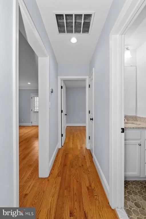 Photo of 6 E HAMILTON AVENUE