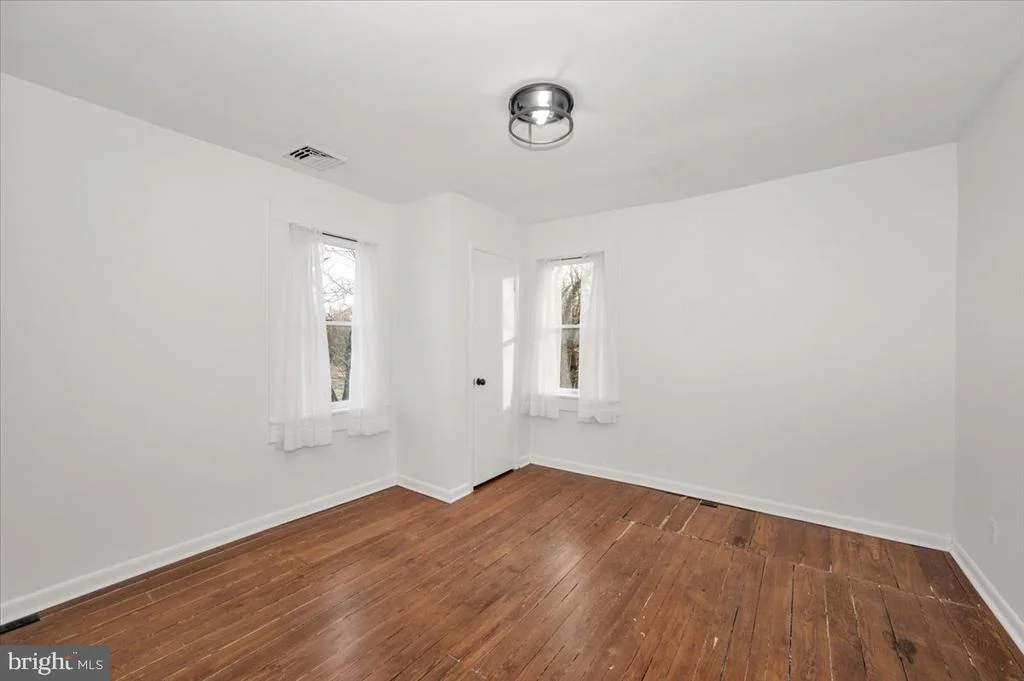 Photo of 11012 ARNOLD LANE