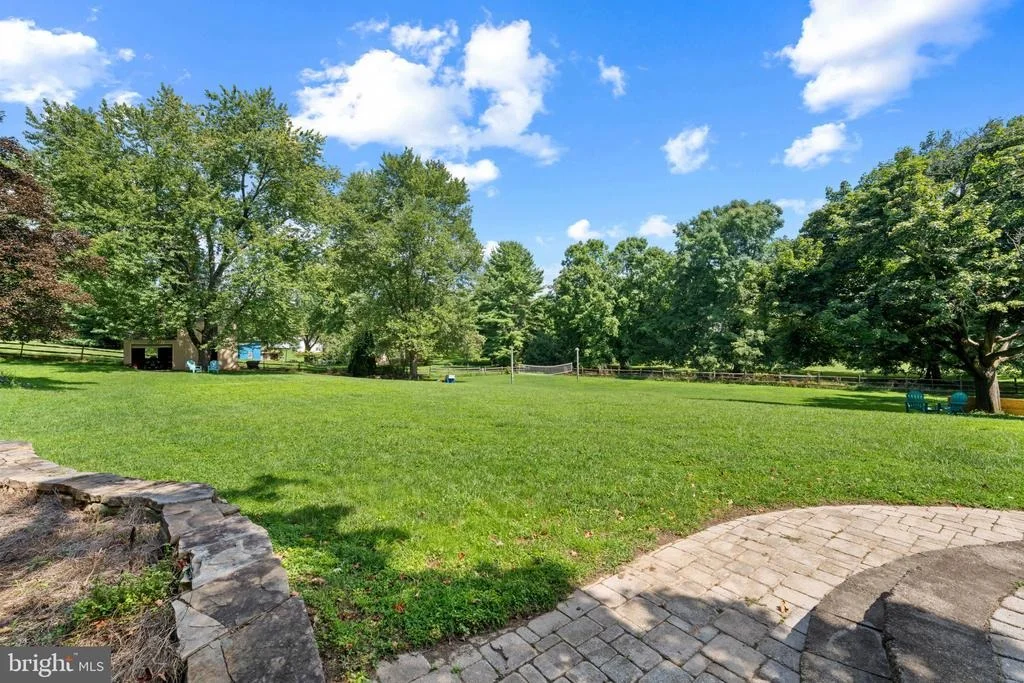 Photo of 2696 WALSTON ROAD