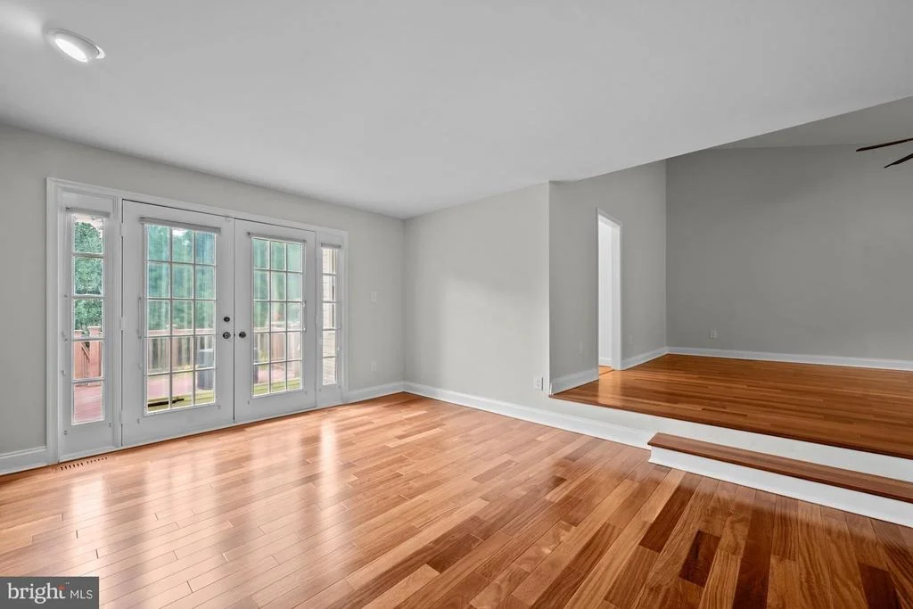 Photo of 10215 MARTINHOE DRIVE