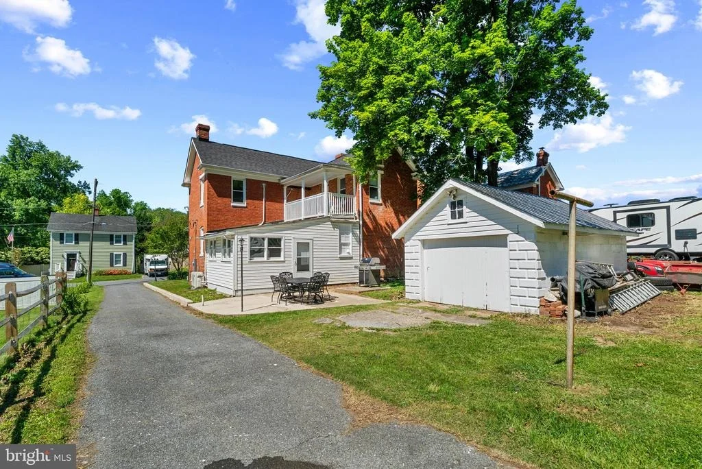 Photo of 6822 BUCKINGHAM LANE