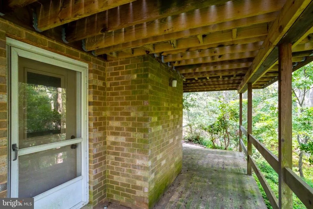 Photo of 2010 FALLSGROVE WAY