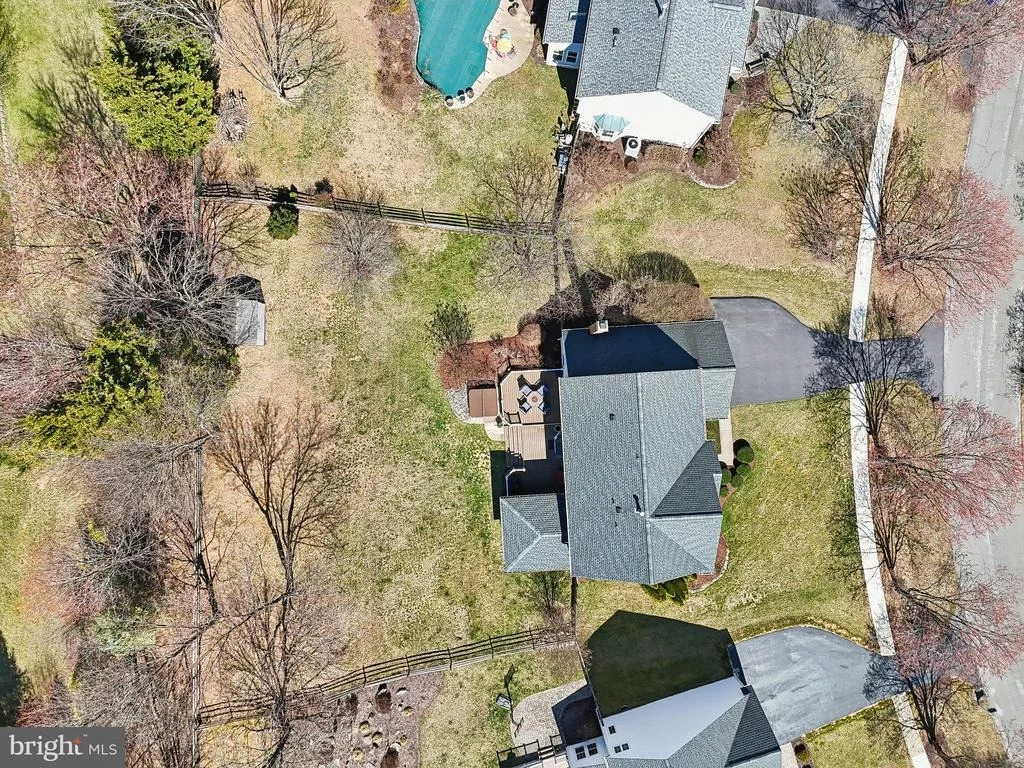 Photo of 10204 CROSSCUT WAY