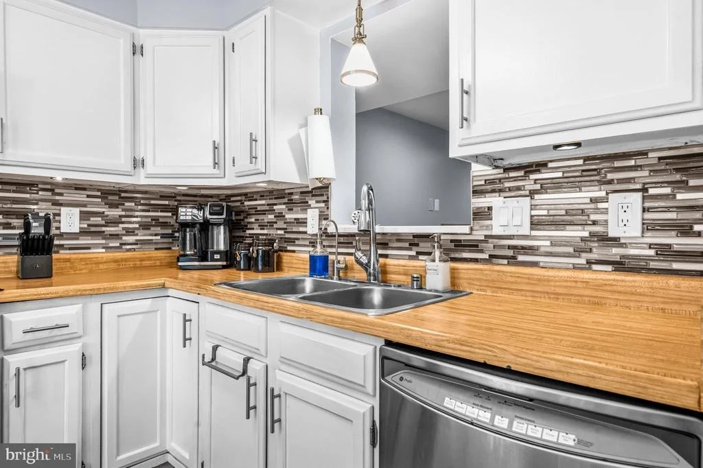 Photo of 7528 BRENISH DRIVE