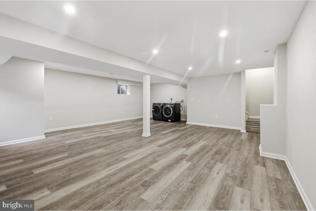Photo of 24823 CUTSAIL DRIVE