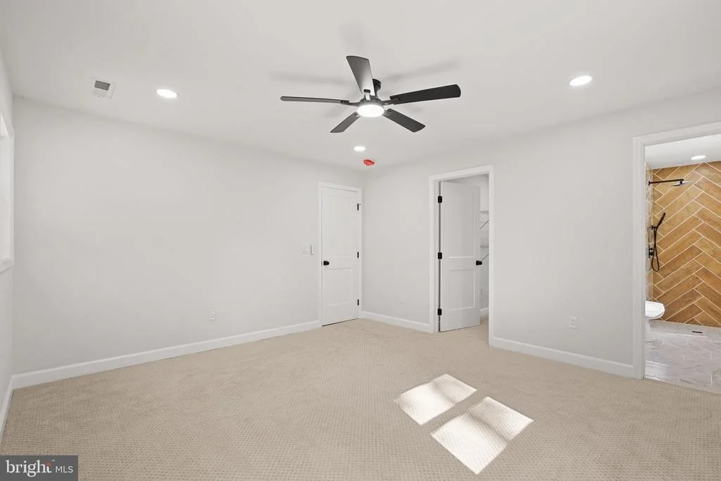 Photo of 9124 MEETZE ROAD