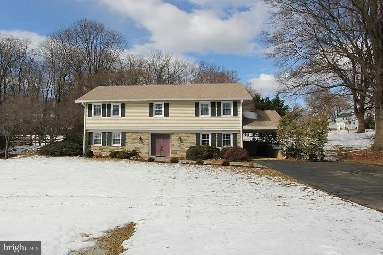 Photo of 7405 MILLER FALL ROAD