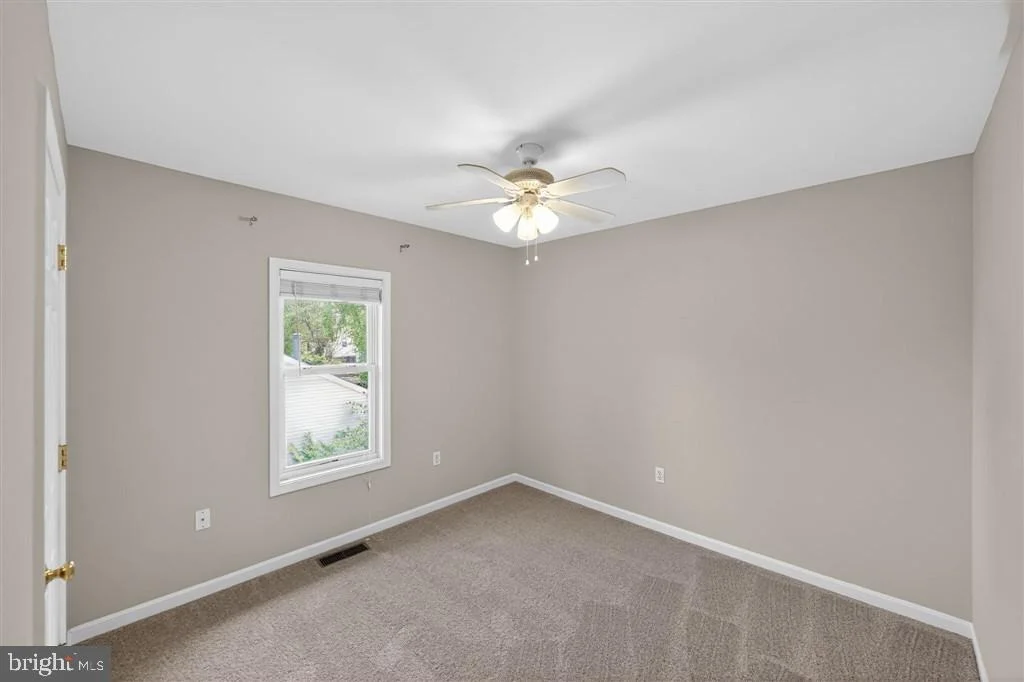Photo of 1604 ORIOLE ROAD