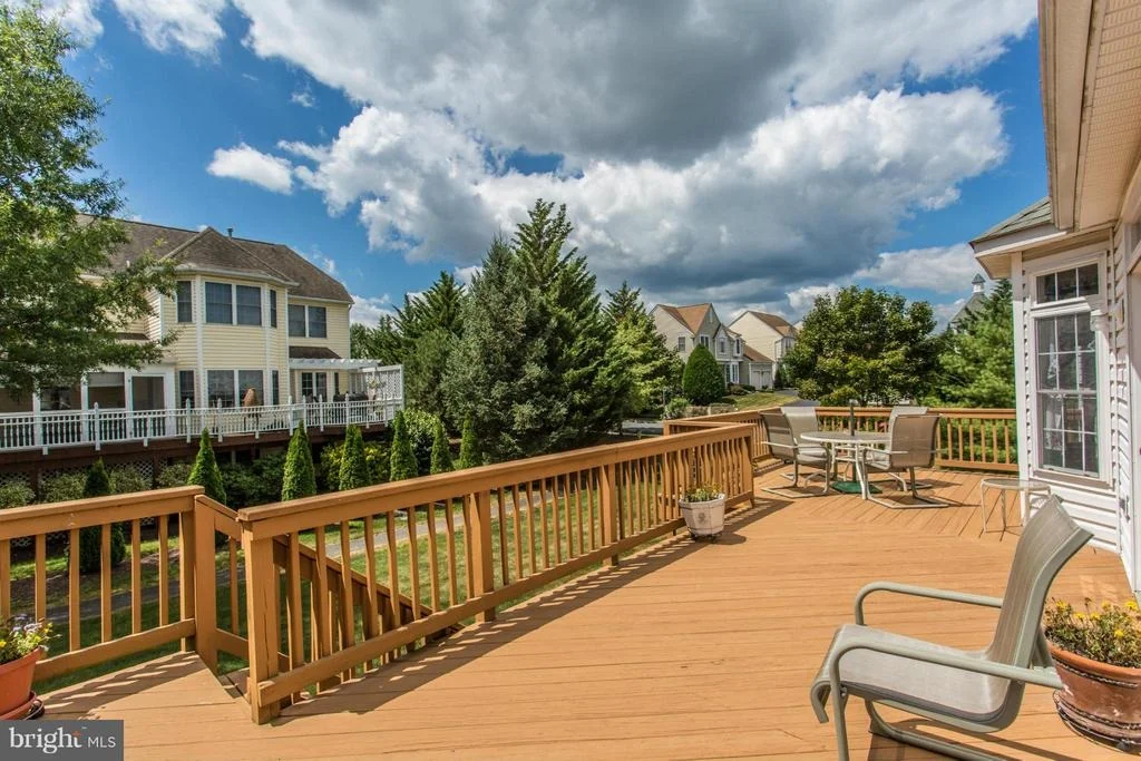 Photo of 2562 BEAR DEN ROAD