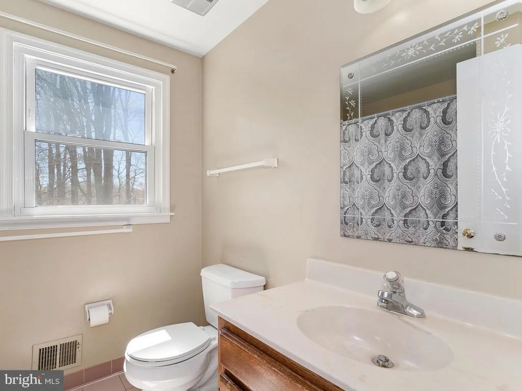 Photo of 2339 DECKMAN LANE