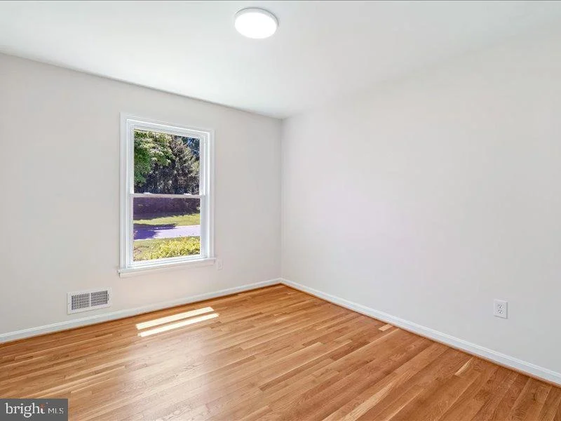 Photo of 903 ANNMORE DRIVE