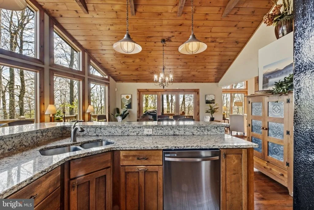 Photo of 206 HIGHLINE DRIVE