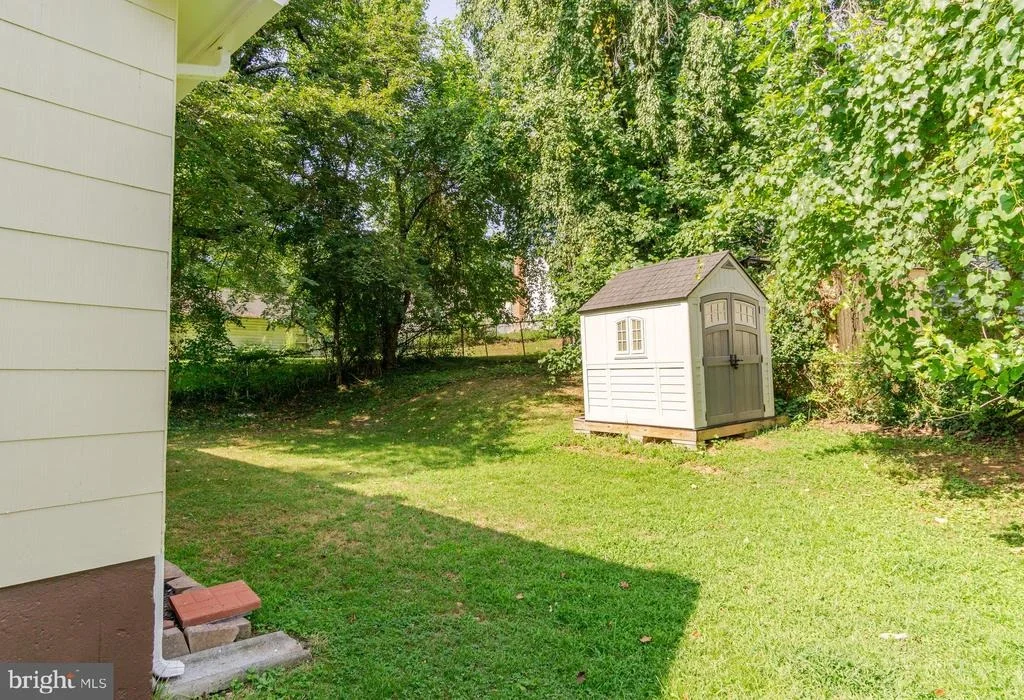 Photo of 4209 ROUND HILL ROAD