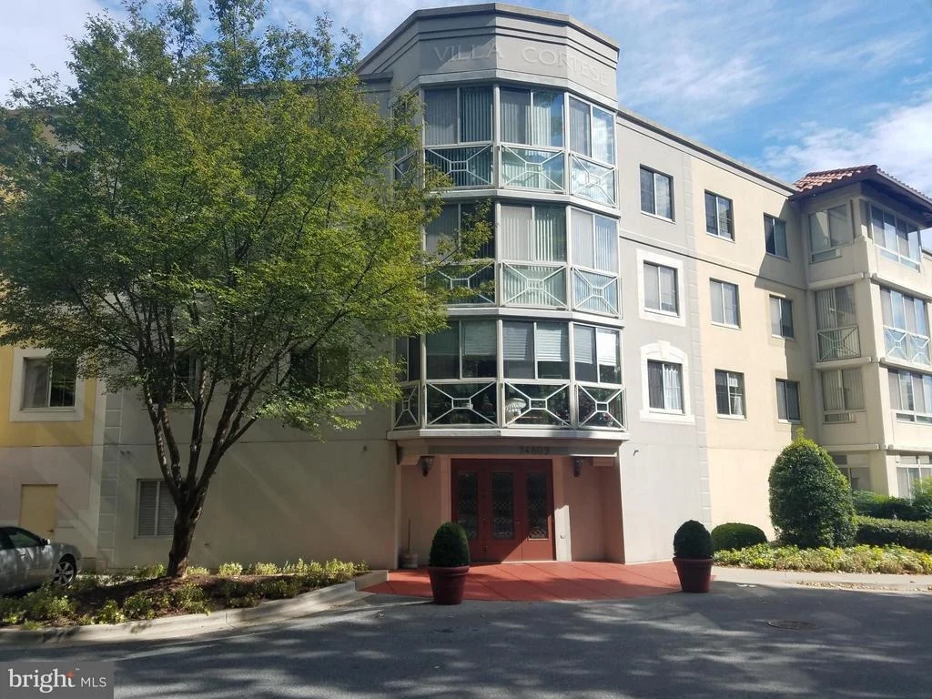 Photo of Unit 314 at 14809 PENNFIELD CIRCLE