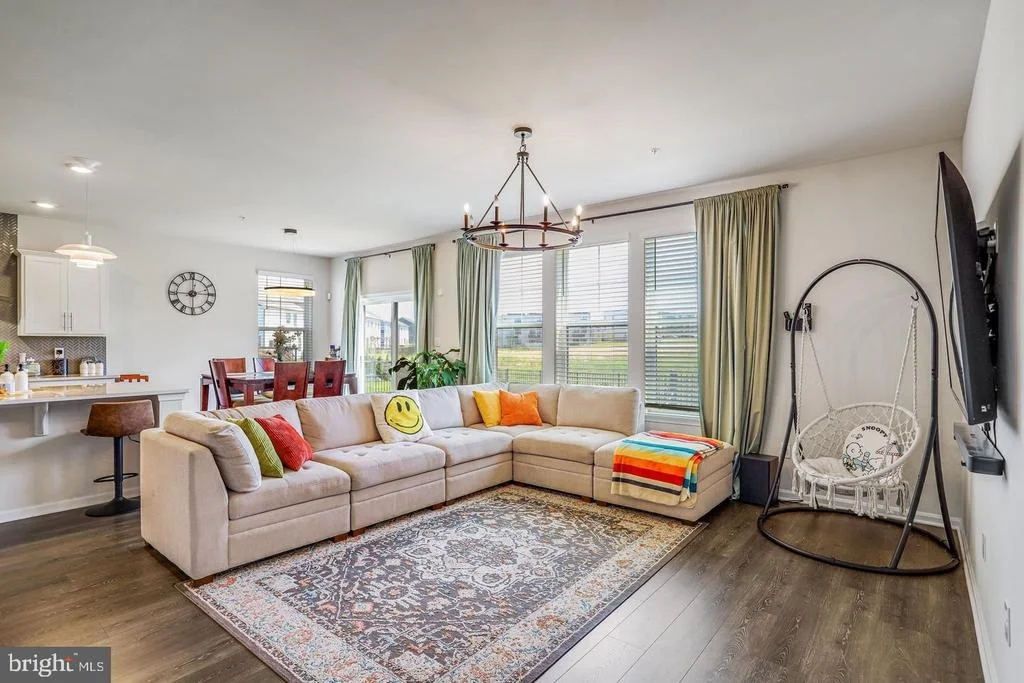 Photo of 504 CARROLL WALK AVE