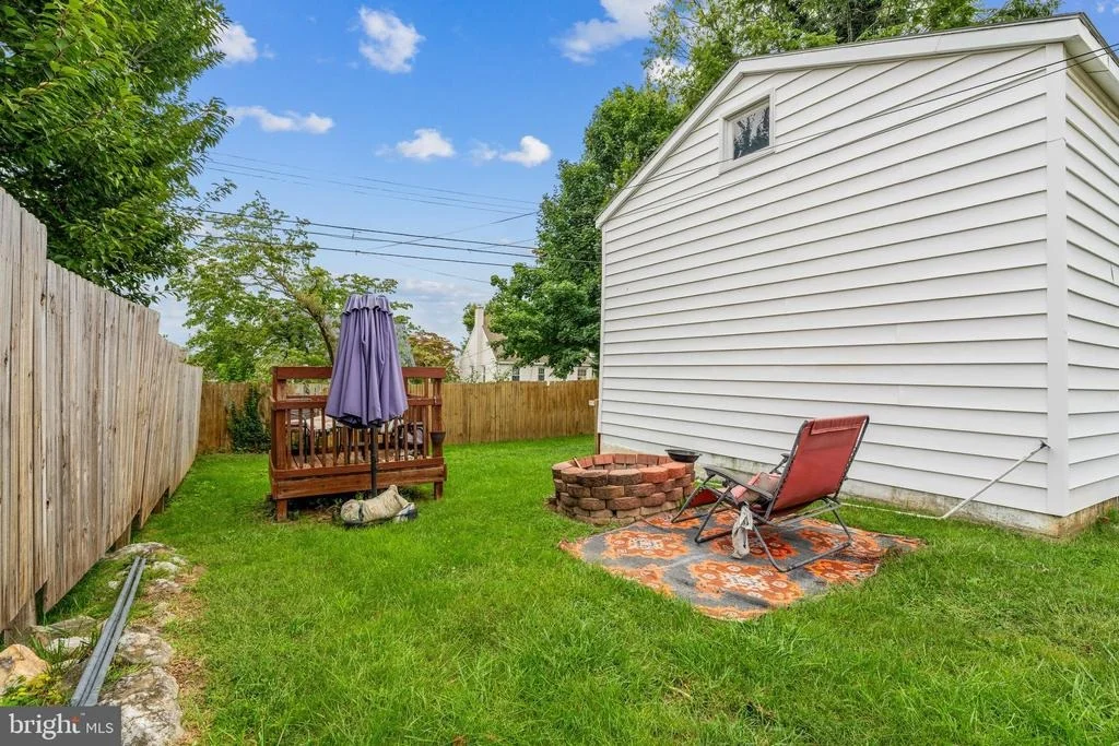 Photo of 1044 BEECHWOOD DRIVE