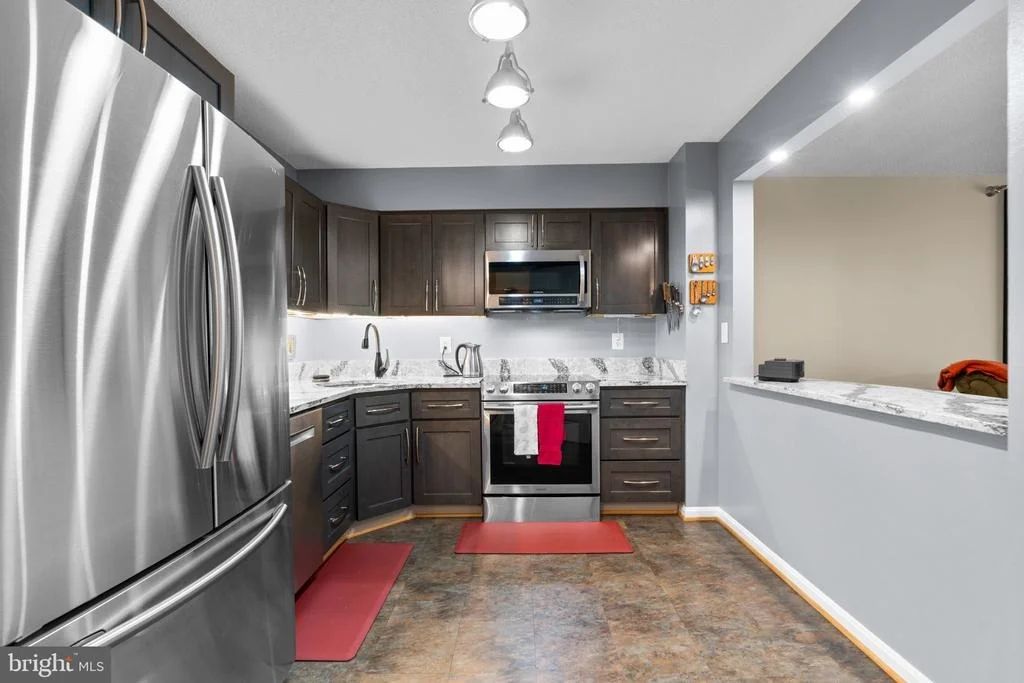 Photo of Unit 211 at 14800 PENNFIELD CIRCLE