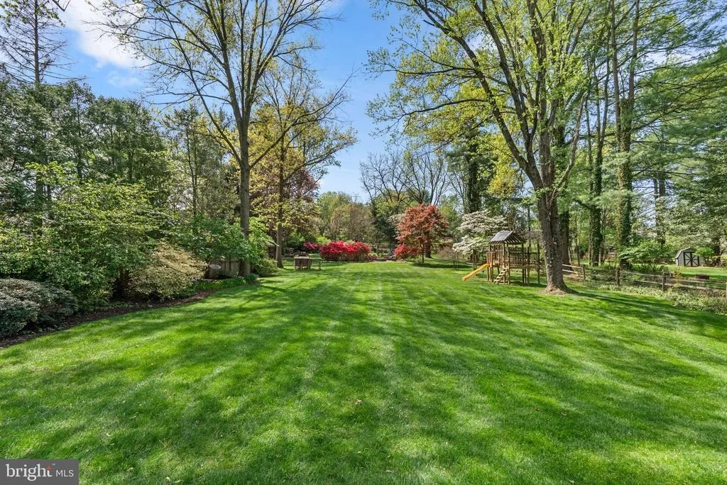 Photo of 4120 SIR WALTER ROAD