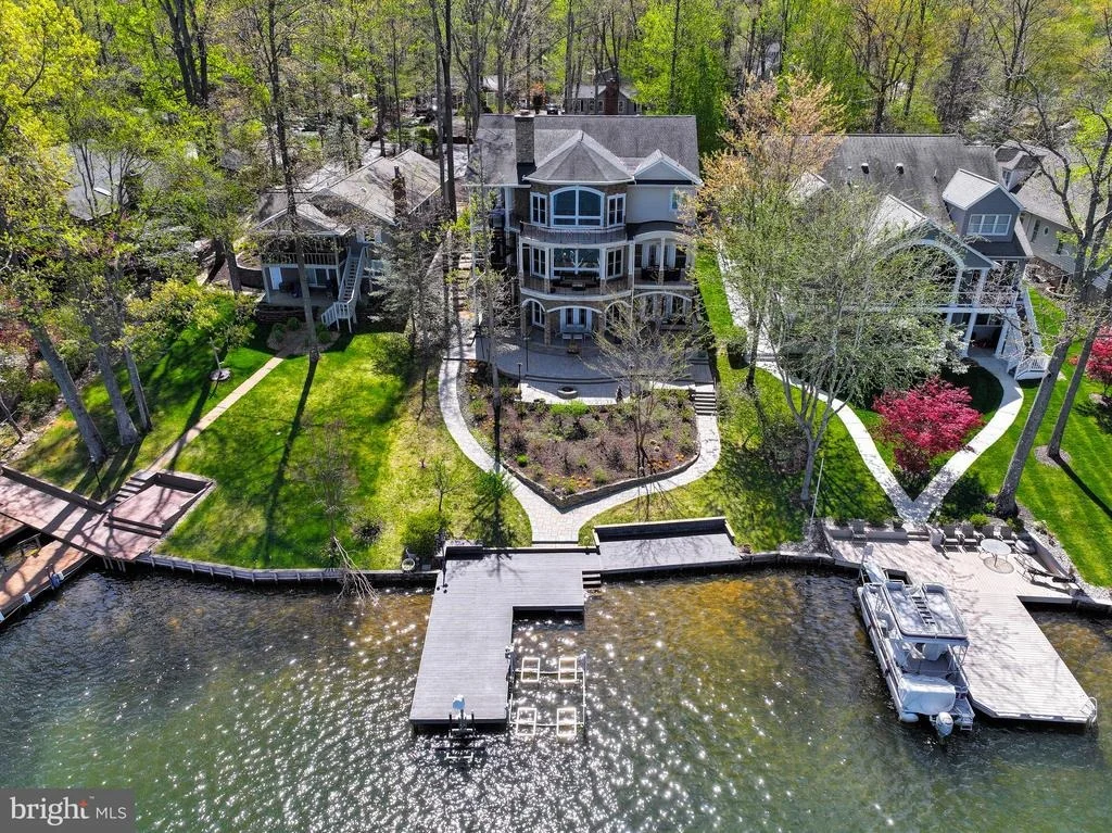 Photo of 206 MADISON CIRCLE