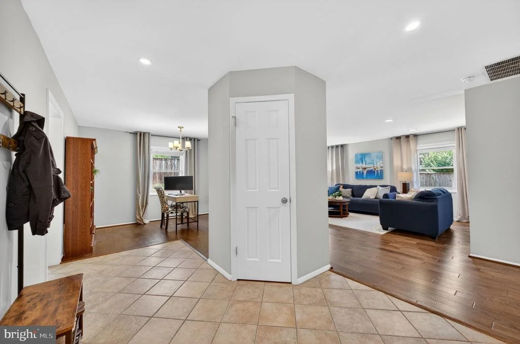 Photo of 3905 CARVEL LANE