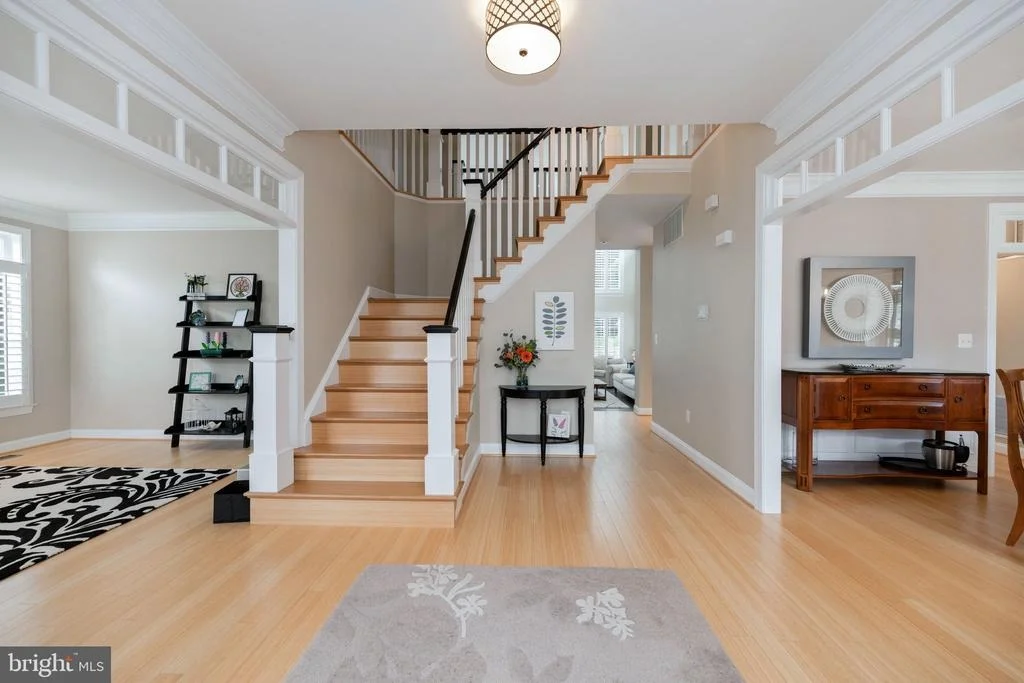 Photo of 9809 JOHN ROBERT WAY