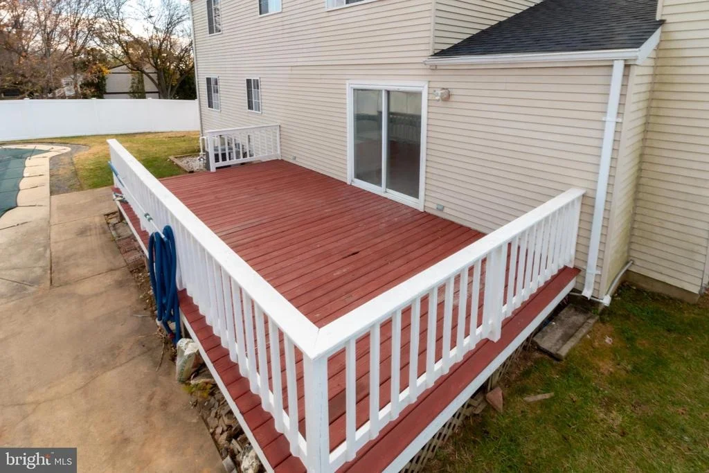 Photo of 1800 LAWNVIEW DRIVE