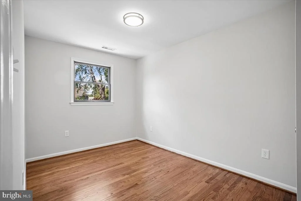 Photo of 6016 WILLIAMSBURG ROAD