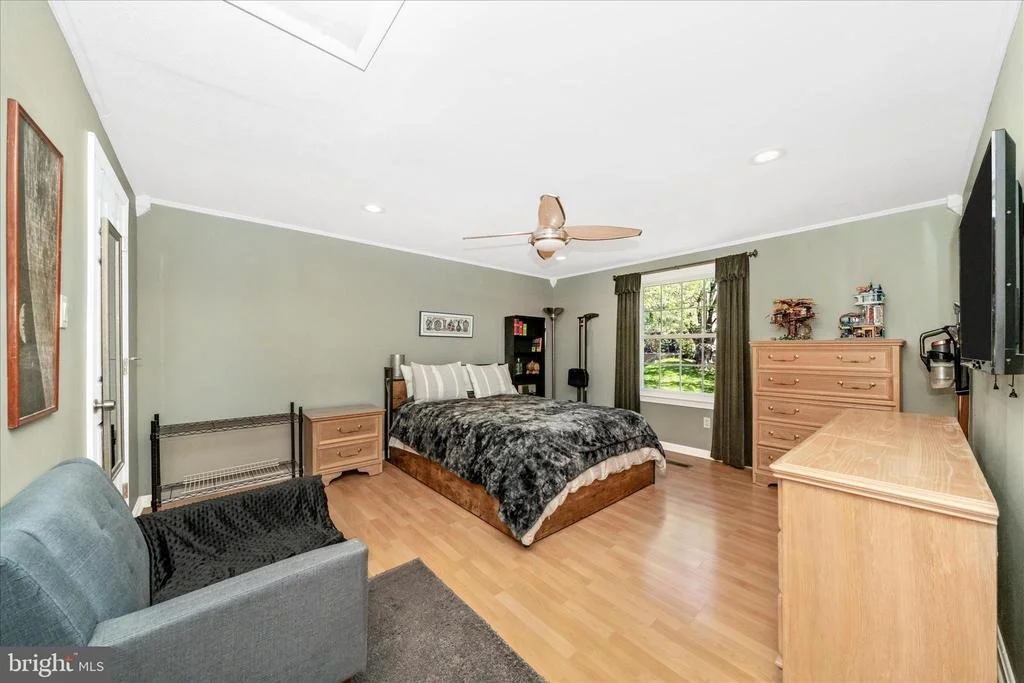Photo of 5696 PEBBLE DRIVE