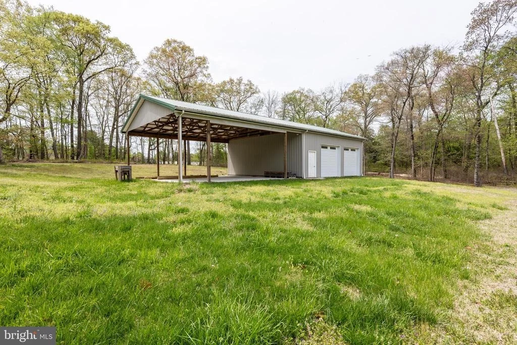 Photo of 525 UPTON ROAD