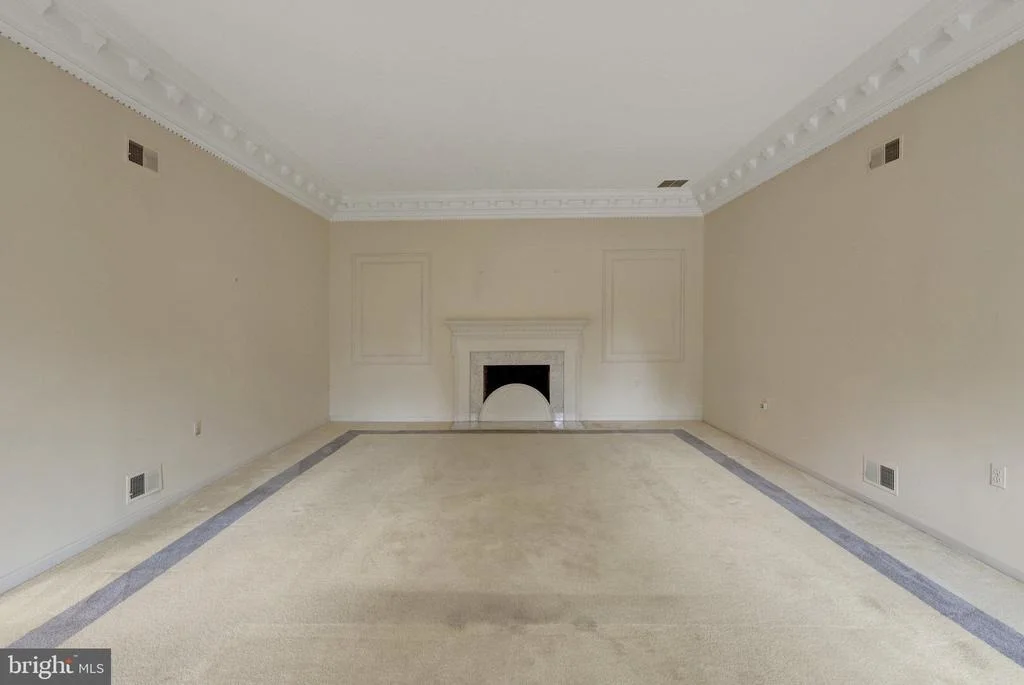 Photo of 1468 HIGHWOOD DRIVE