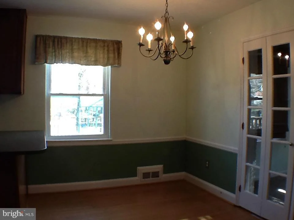 Photo of 9501 WARREN STREET