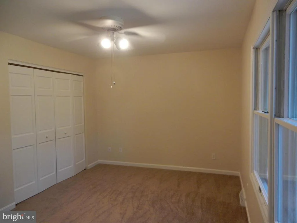 Photo of 45286 BAREFOOT DRIVE