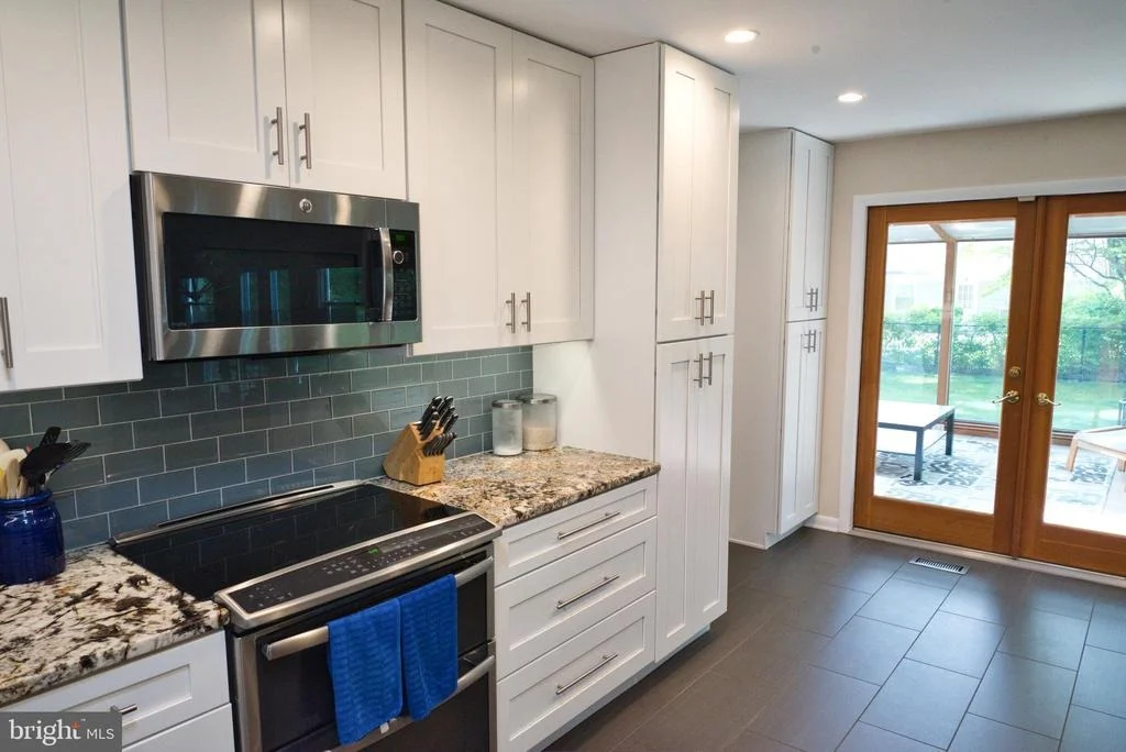 Photo of 14001 BETHPAGE LANE
