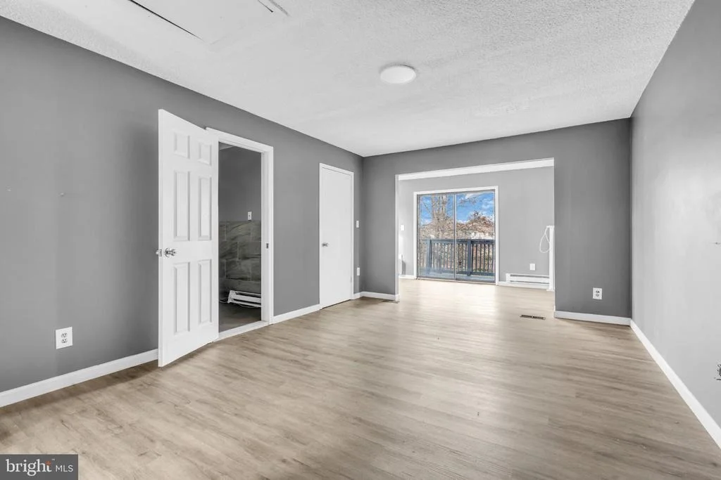 Photo of 22 PERSHING LANE