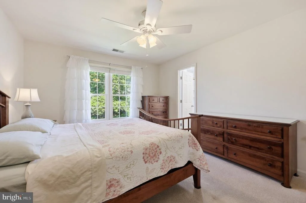 Photo of 1019 CHINABERRY DRIVE