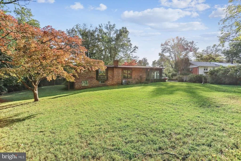 Photo of 816 OLIVE DRIVE