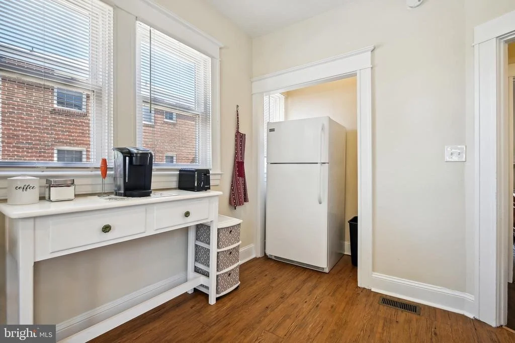 Photo of 607 ALDERSHOT ROAD