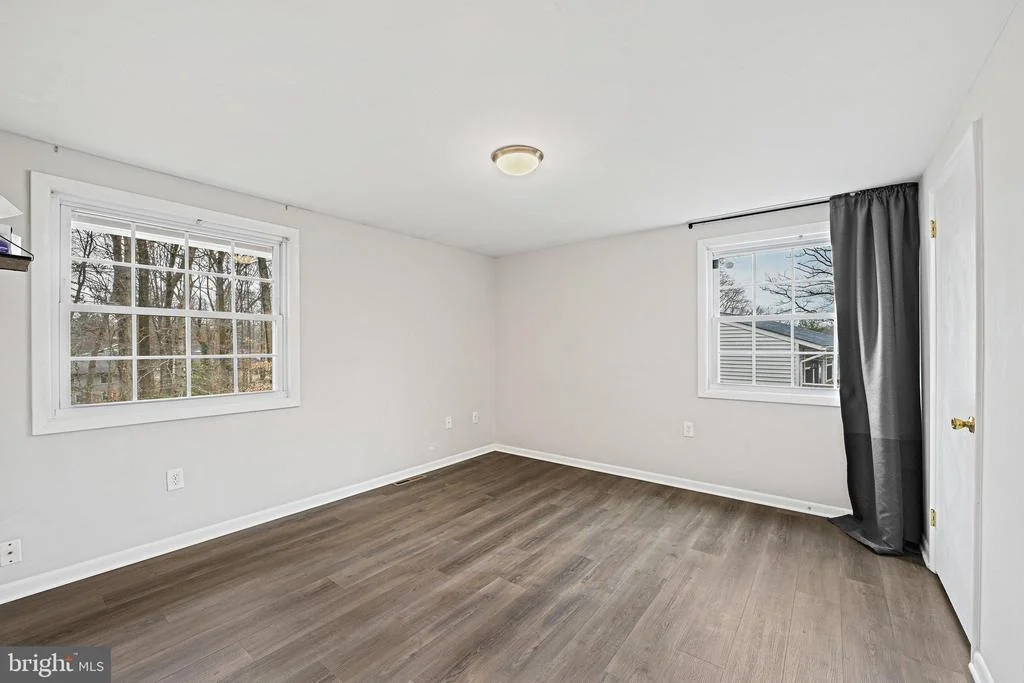 Photo of 7925 ORANGE PLANK ROAD