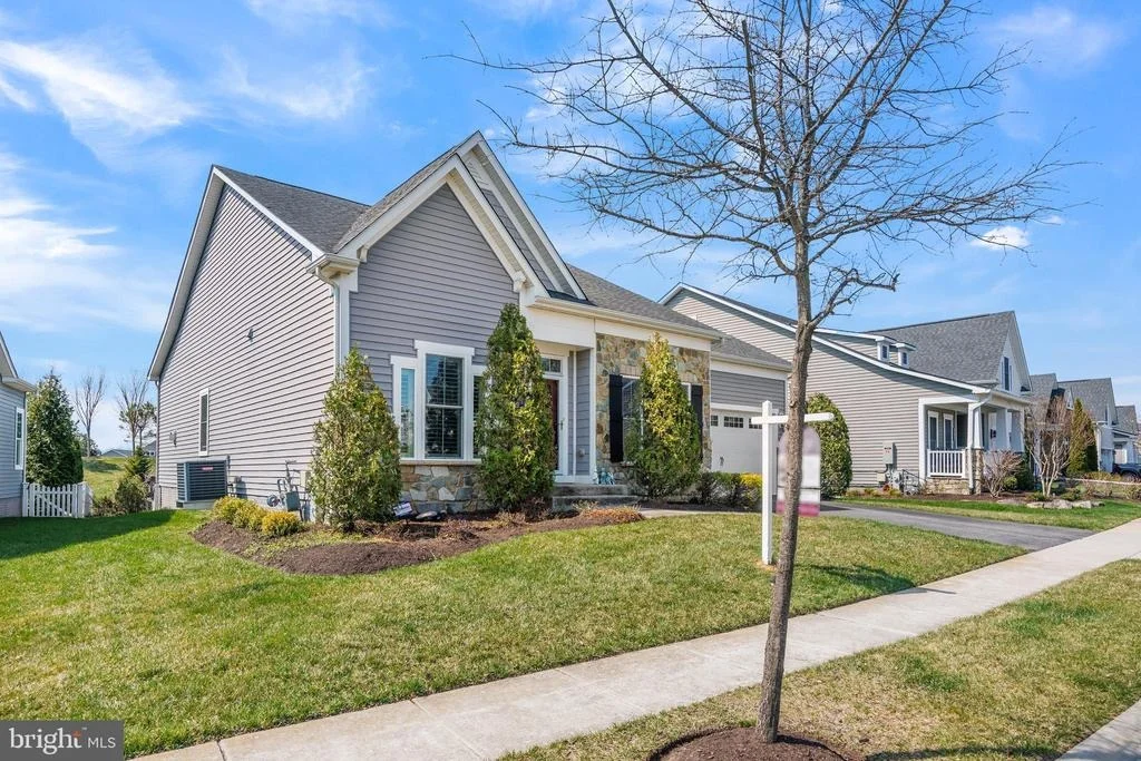 Photo of 2926 LEVEE DRIVE