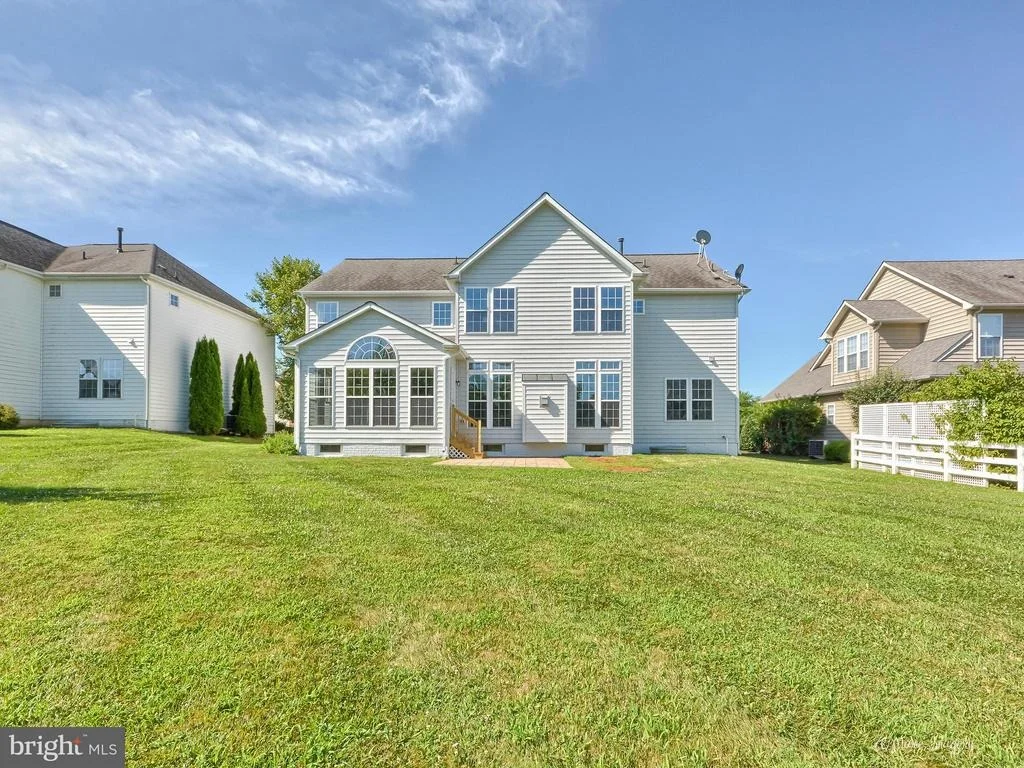 Photo of 402 GLENBROOK DRIVE
