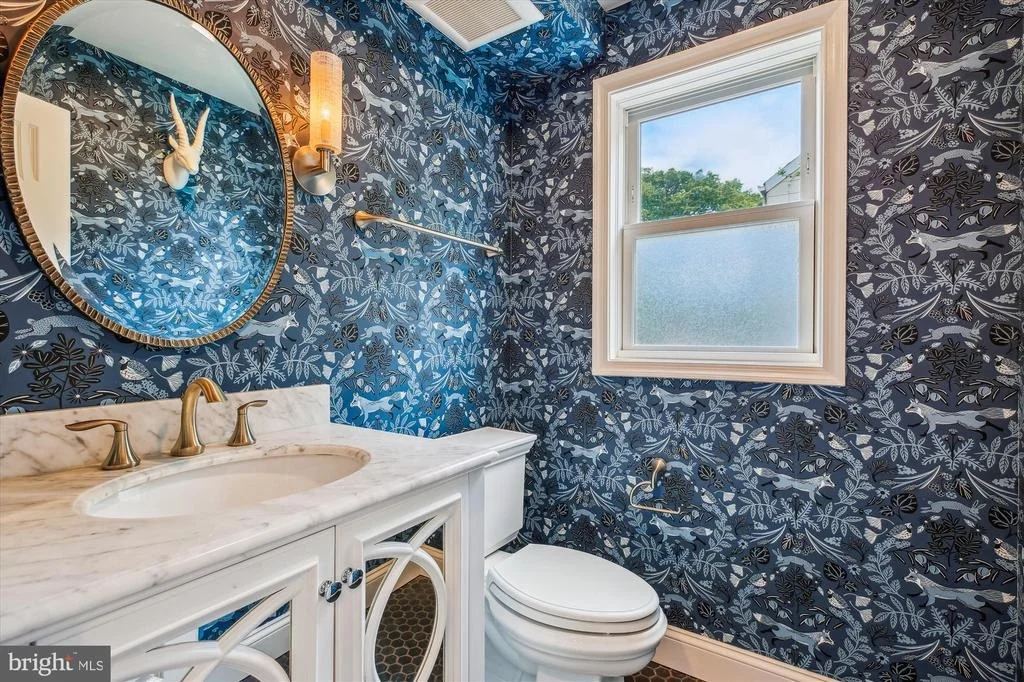 Photo of 2709 EMMET ROAD