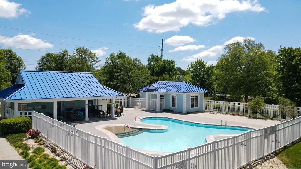Photo of 33152 SUBSTATION ROAD