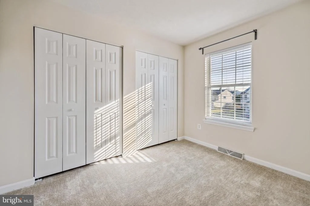Photo of 4961 FARRINGDON COURT