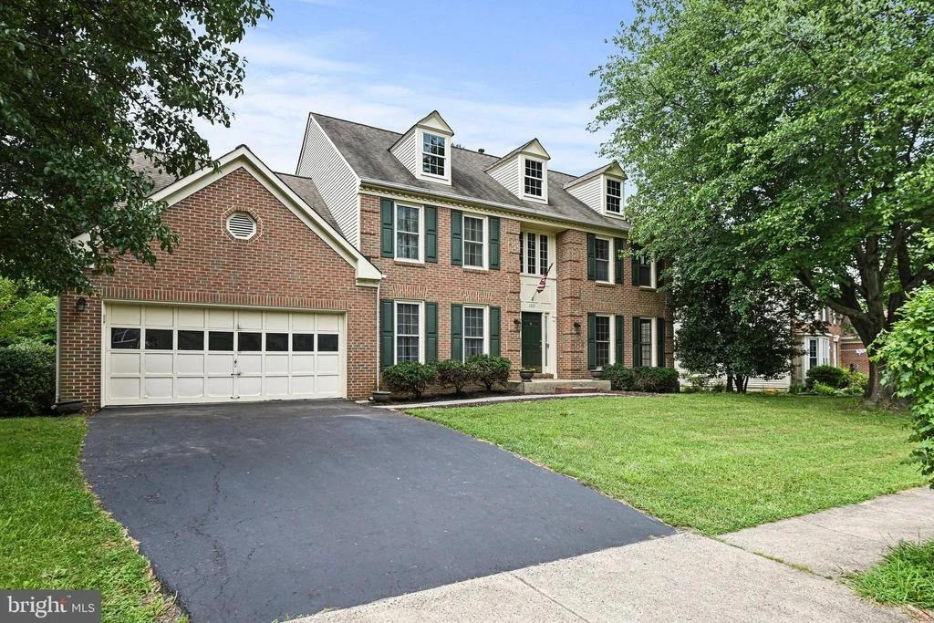 Photo of 1319 SUMMERFIELD DRIVE