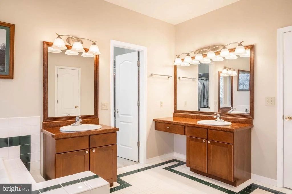 Photo of 790 SUNSET RIDGE DRIVE
