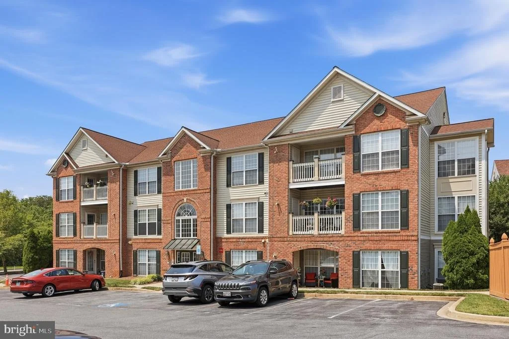 Photo of Unit 3A at 2501 COLERIDGE DRIVE