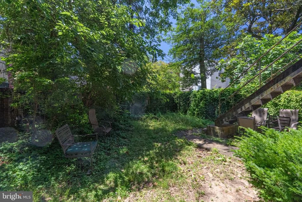 Photo of 609 INDEPENDENCE AVENUE SE