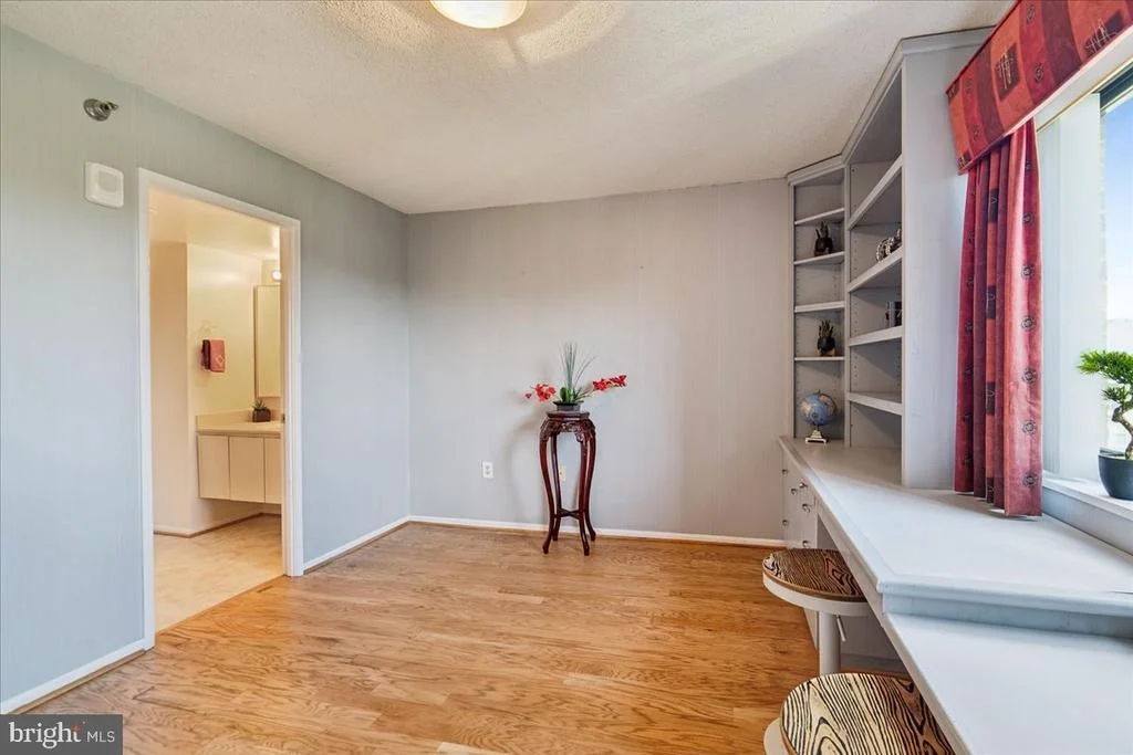 Photo of Unit 3901 at 15115 INTERLACHEN DRIVE