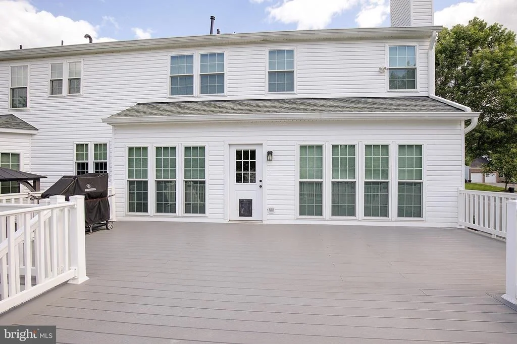 Photo of 2424 VALLEY BROOK LANE