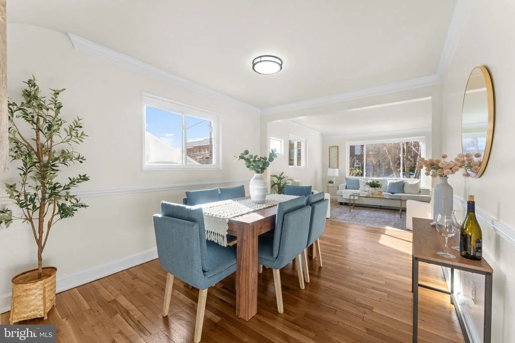 Photo of 11013 AMHERST AVENUE